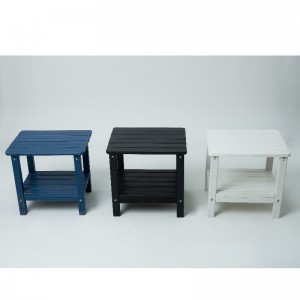 โต๊ะข้าง Adirondack ที่มีสีต่างกัน